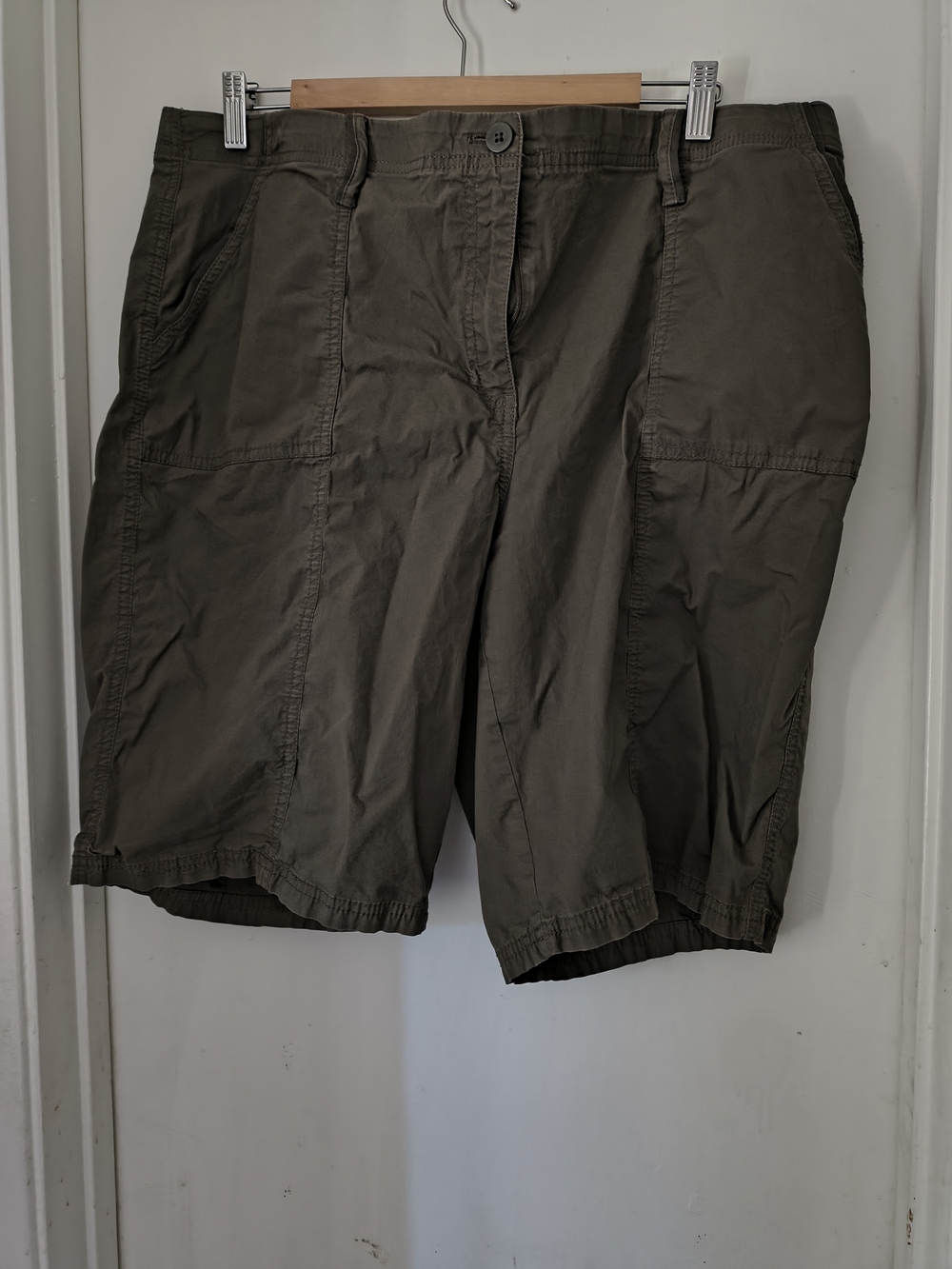 Chicos Women Khaki Green Casual Shorts